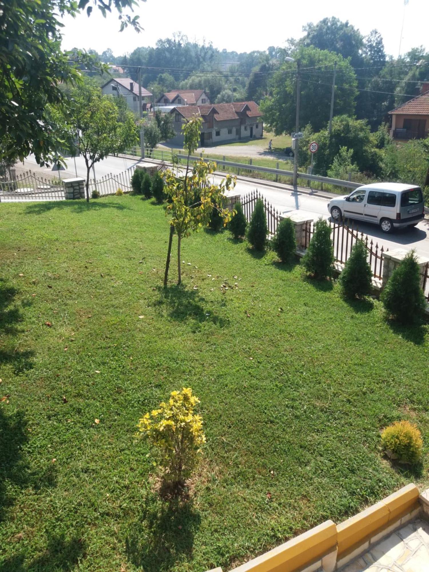 Apartmani Nedim Dubrave Gornje エクステリア 写真